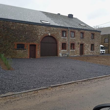 Le Vieux Noyer Bed & Breakfast Nassogne Bagian luar foto