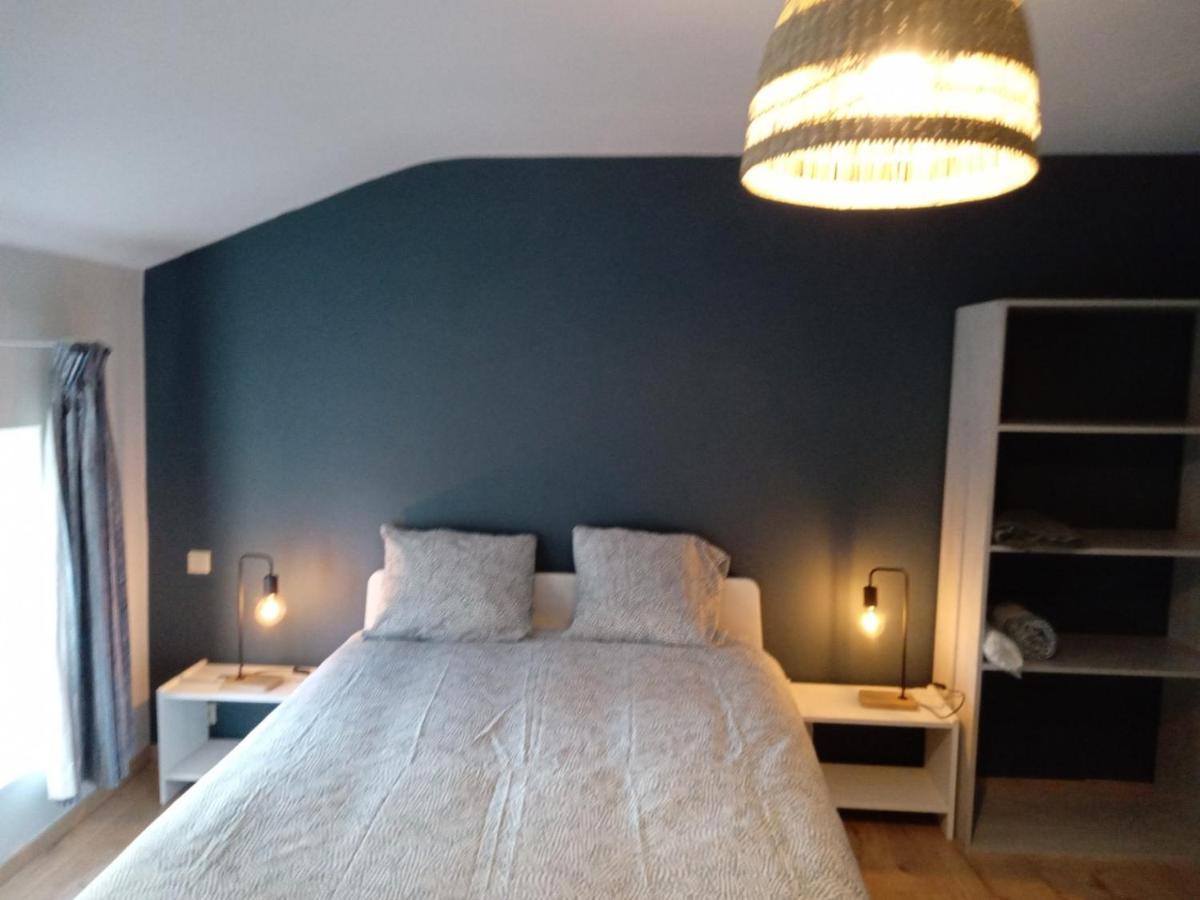 Le Vieux Noyer Bed & Breakfast Nassogne Bagian luar foto