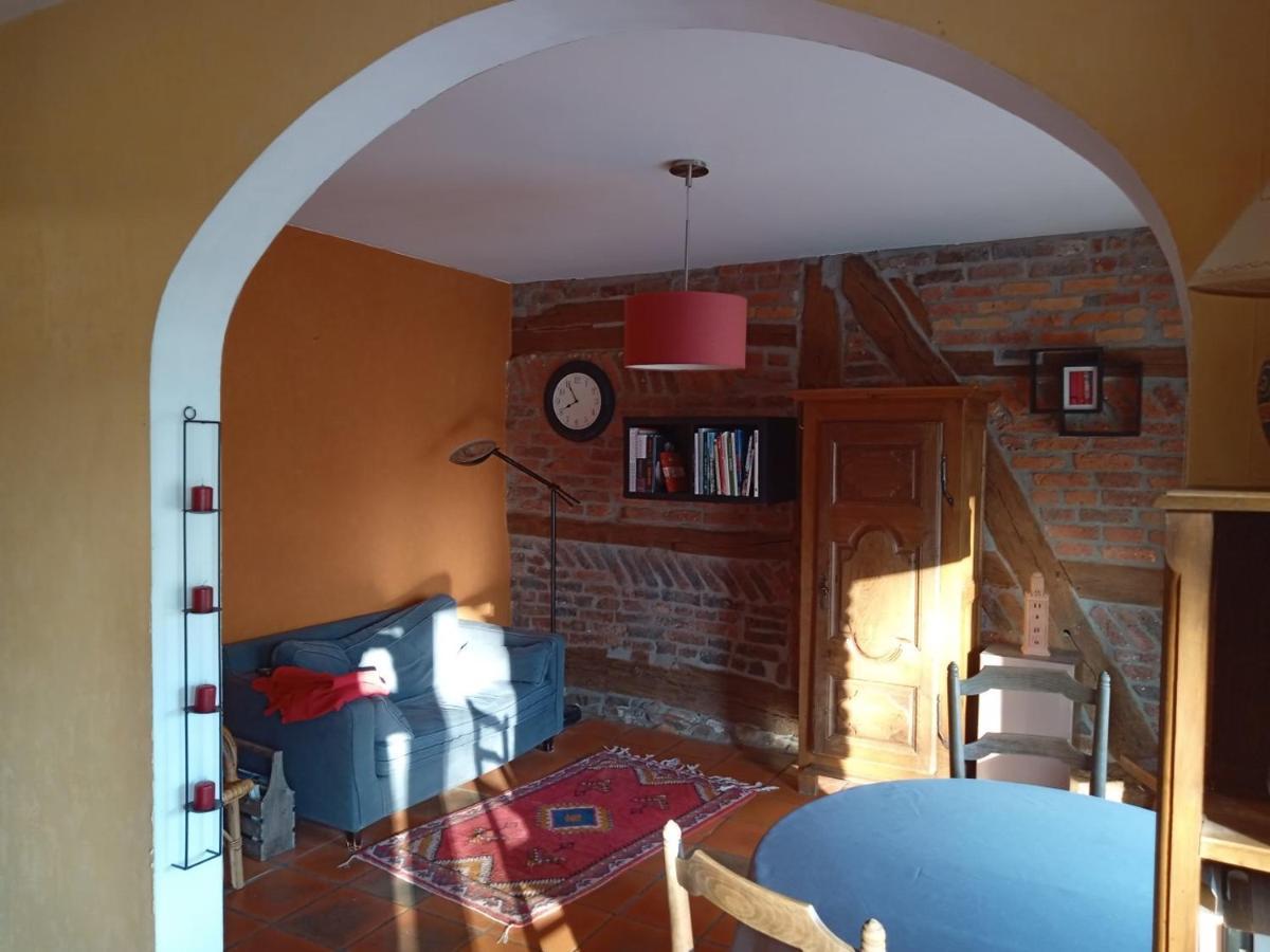 Le Vieux Noyer Bed & Breakfast Nassogne Bagian luar foto